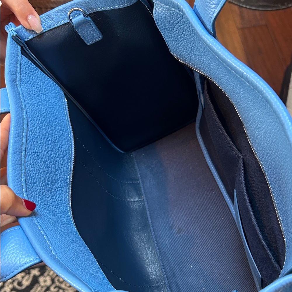 Marc Jacobs Sky Blue Tote - Picture 5 of 5